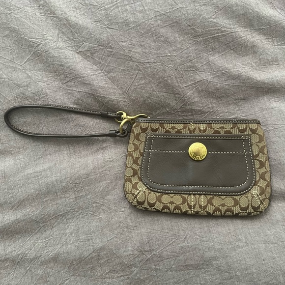 COACH wristlet - Picture 2 of 4